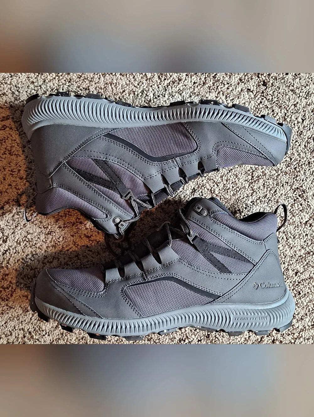 Columbia Men's Re-Peak Mid Hiking Boots dark grey & black Size 13